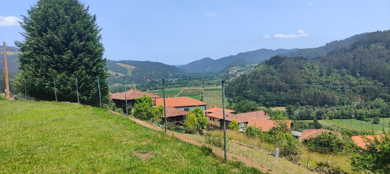 La Casita De Titi Villa Pravia Kültér fotó