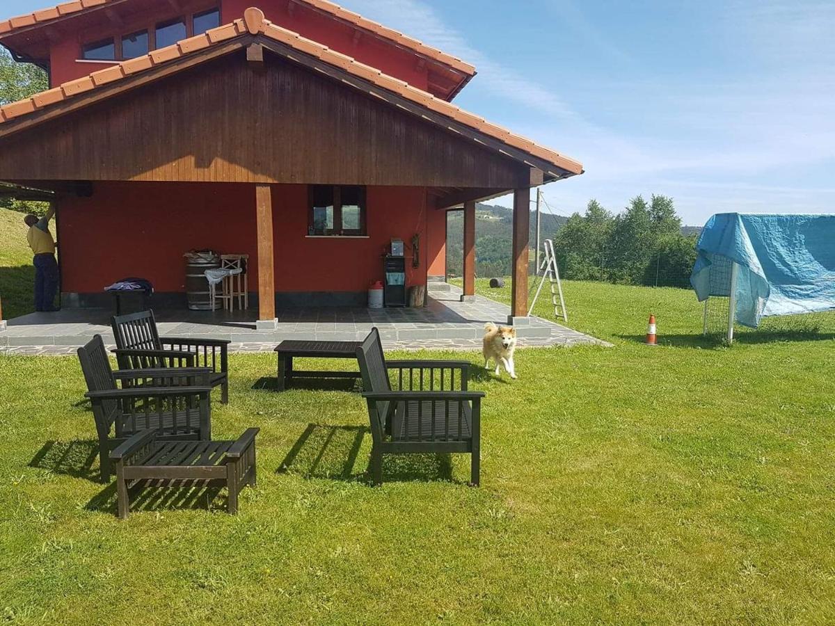 La Casita De Titi Villa Pravia Kültér fotó