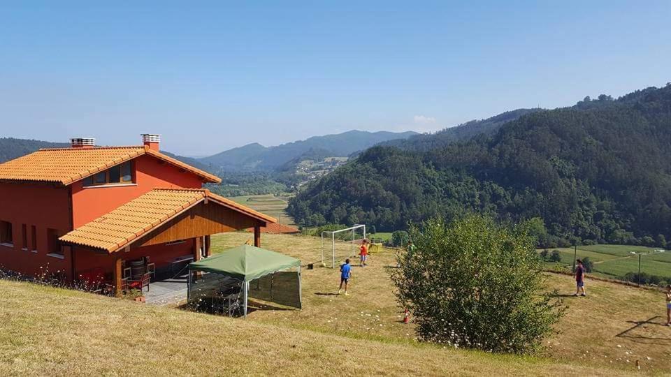 La Casita De Titi Villa Pravia Kültér fotó